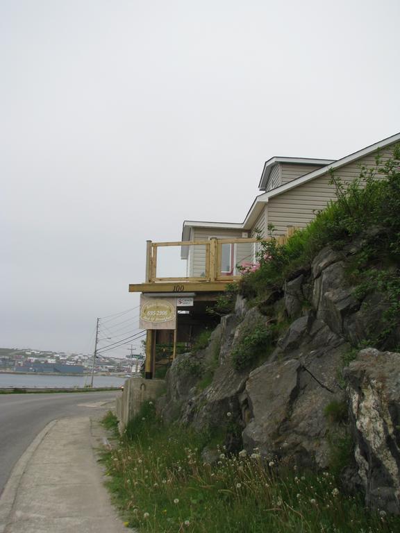 Starboard Side Guest House Channel-Port aux Basques Eksteriør billede